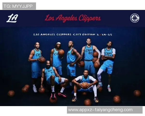 快船赢球海报曝光小卡笑容灿烂哈登背影引发球迷热议